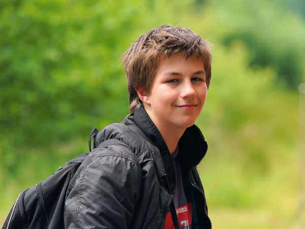 发卡网一手的轰炸电话